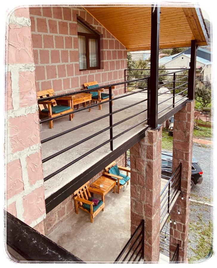 Hotel Axien Kazbegi Экстерьер фото