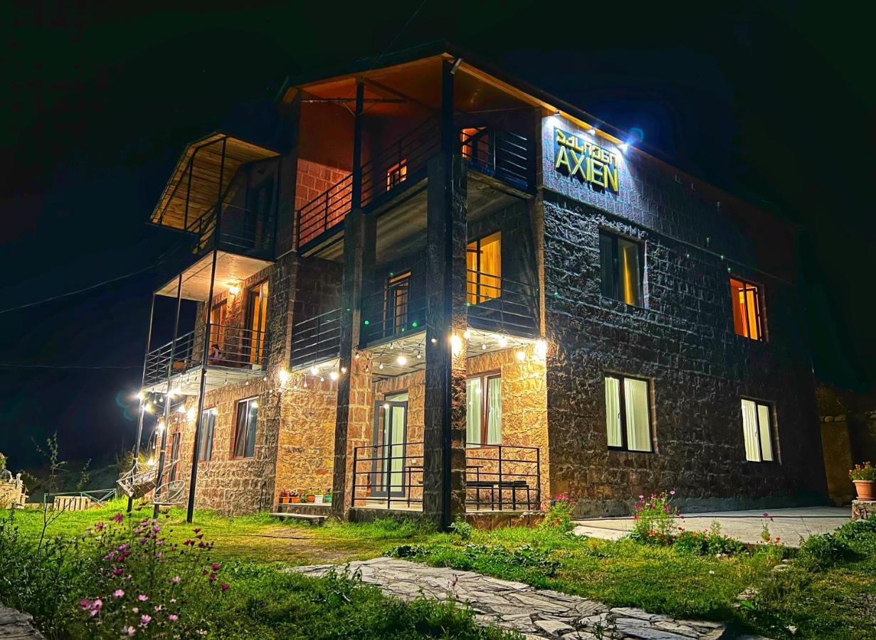 Hotel Axien Kazbegi Экстерьер фото