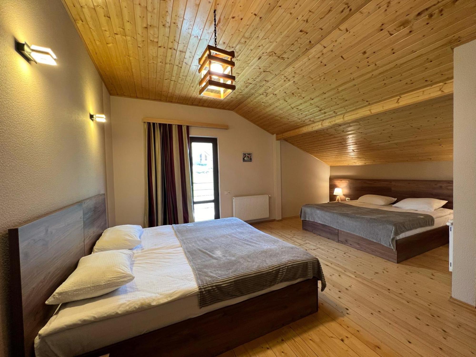 Hotel Axien Kazbegi Экстерьер фото