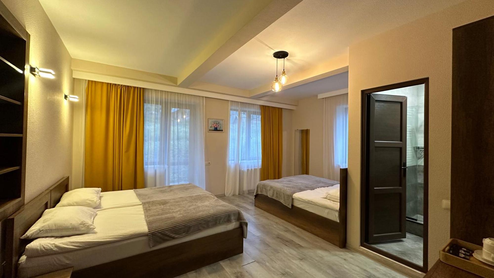Hotel Axien Kazbegi Экстерьер фото